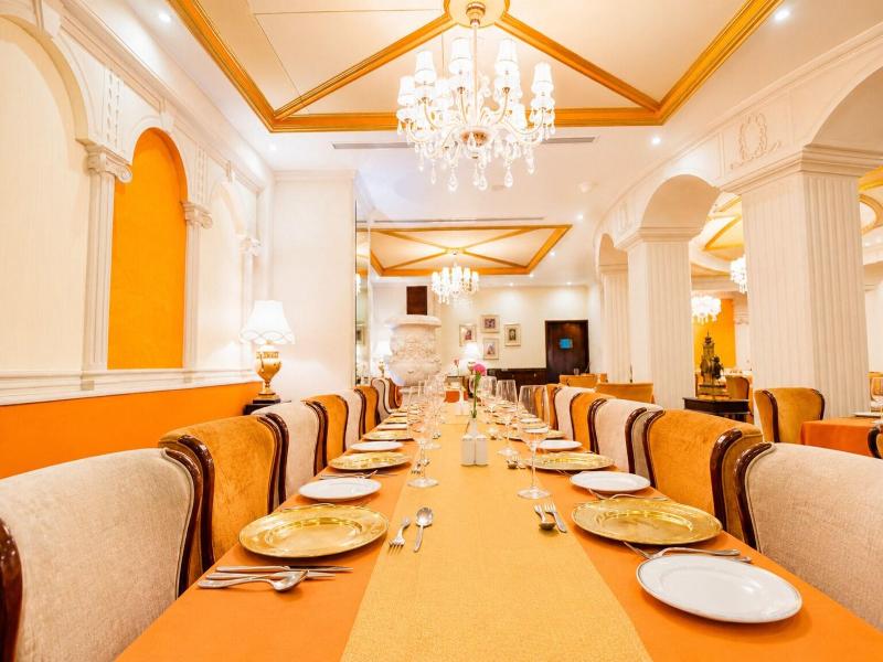 Shakun Hotels And Resort Pure Vegetarian Hotel image