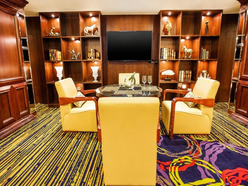 Shakun Hotels And Resort Pure Vegetarian Hotel image