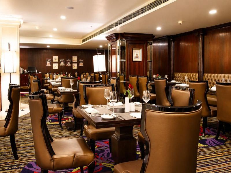 Shakun Hotels And Resort Pure Vegetarian Hotel image