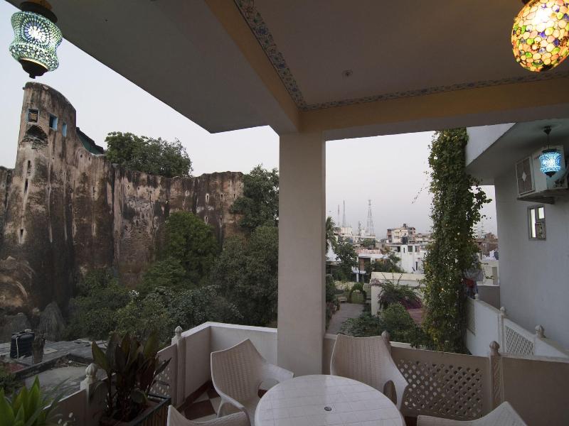Chitra Katha Hotel image