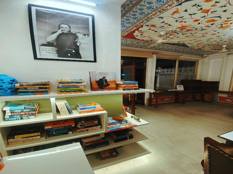 Chitra Katha Hotel image