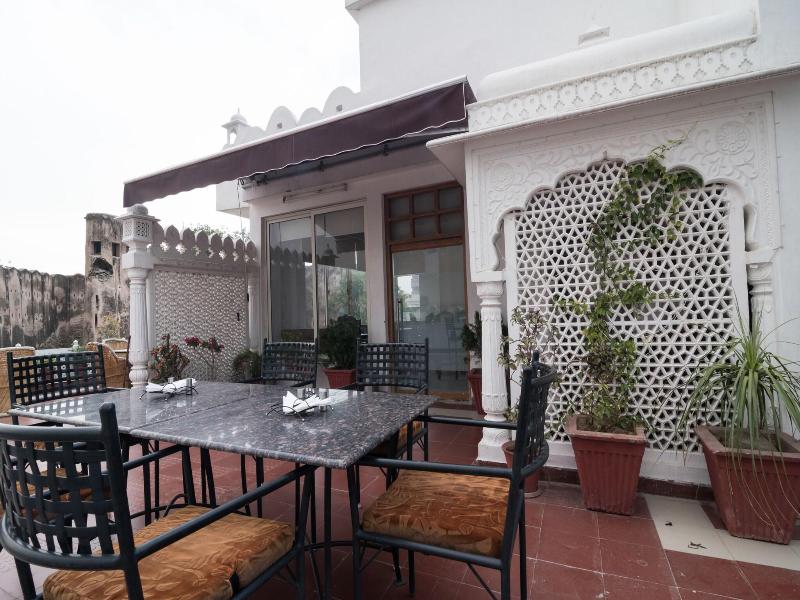 Chitra Katha Hotel image