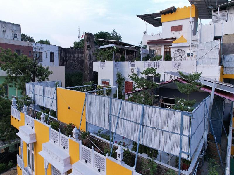 Chitra Katha Hotel image