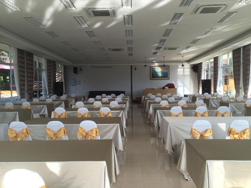 Pechmaneekan Beach Resort image