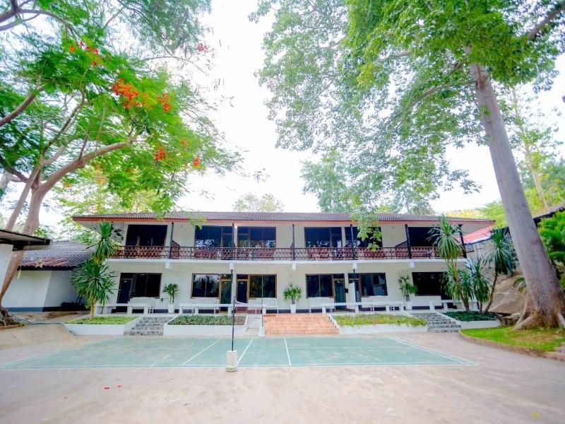 Pechmaneekan Beach Resort image