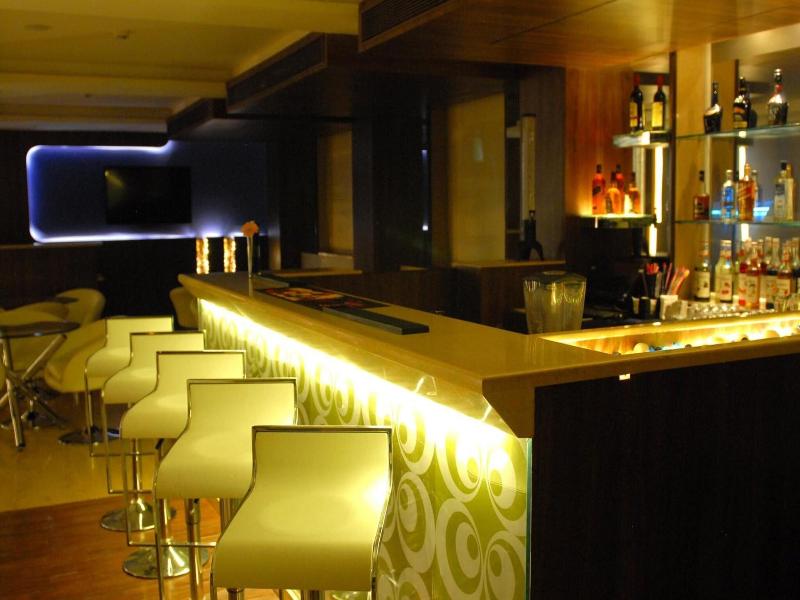 The Roa Hotel image