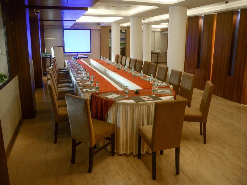 The Roa Hotel image