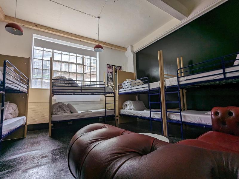 Rock N Bowl Hostel image