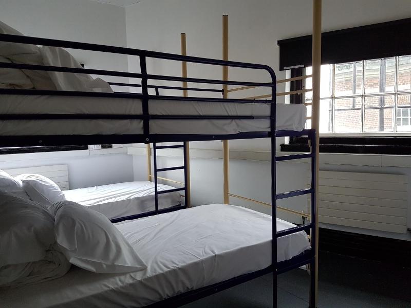 Rock N Bowl Hostel image