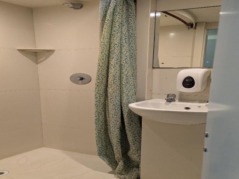 Rock N Bowl Hostel image