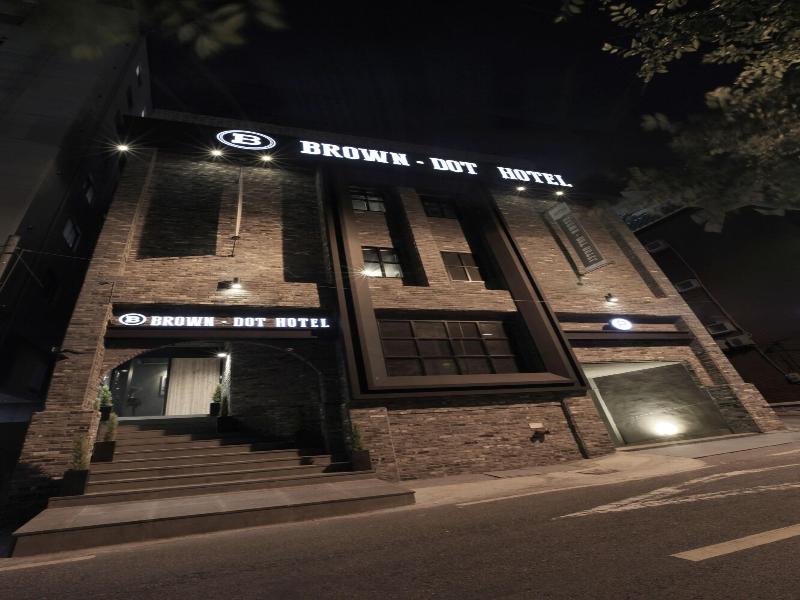 Brown Dot Hotel Yangjeong image