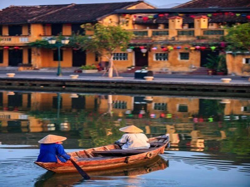 Alcove Da Nang Bay Boutique Hotel image
