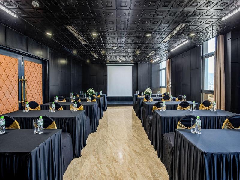 Alcove Da Nang Bay Boutique Hotel image