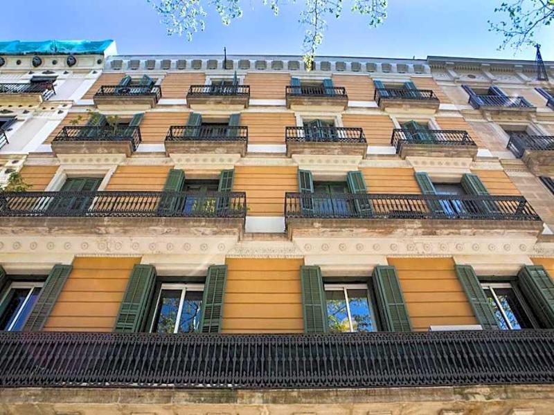Born Barcelona Hostel image