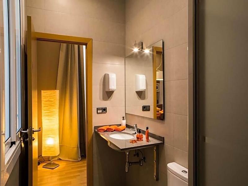 Born Barcelona Hostel image