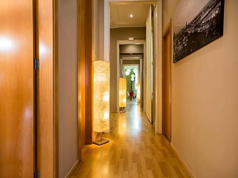 Born Barcelona Hostel image