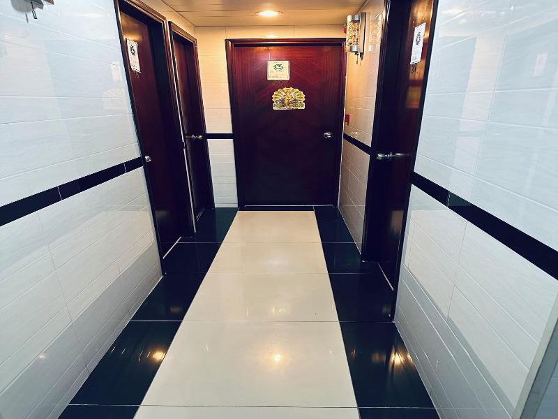 United Co Operate Hotel 10Th Floor image