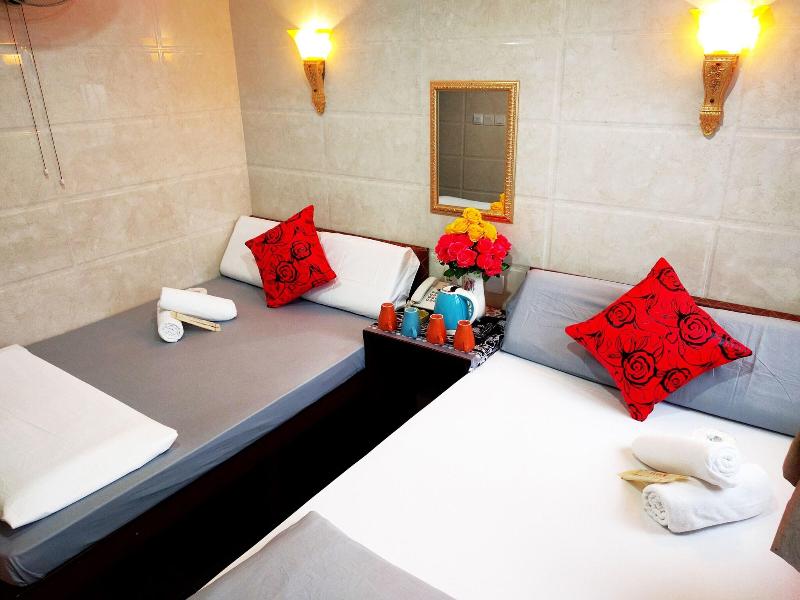 Dhillon Hotel image