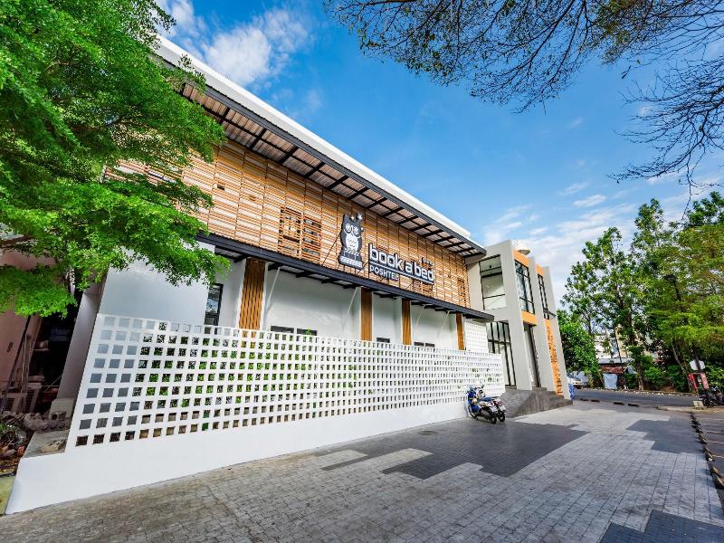 Book A Bed Poshtel image