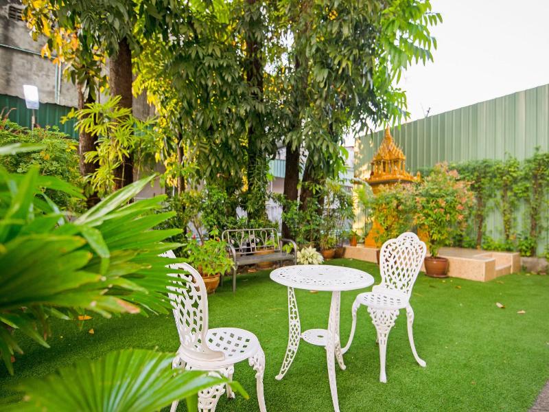 Le Hua Phuket image