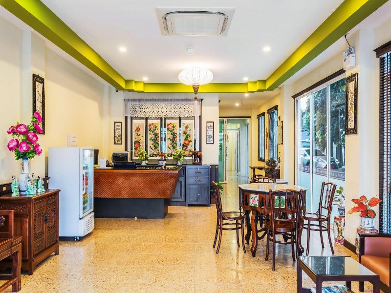 Le Hua Phuket image