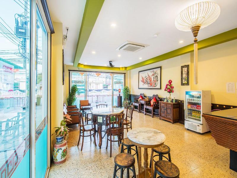 Le Hua Phuket image