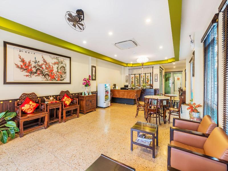 Le Hua Phuket image