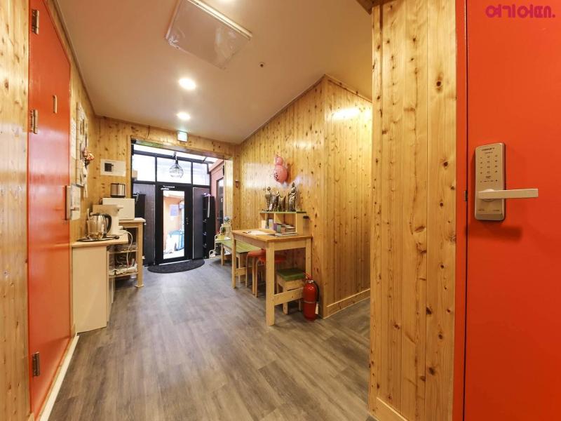 R Guesthouse Seoul Station image