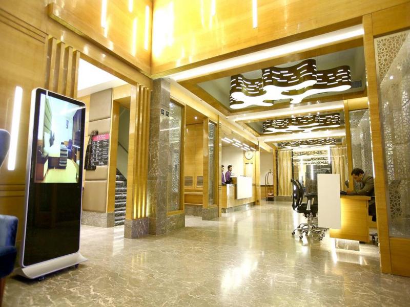 Regenta Central The Crystal