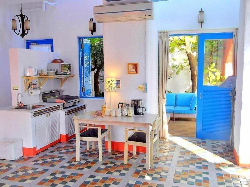 866 Oceanic View Villa image