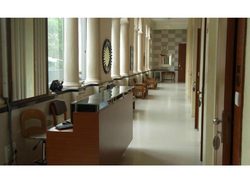 Elphinstone Hotel image