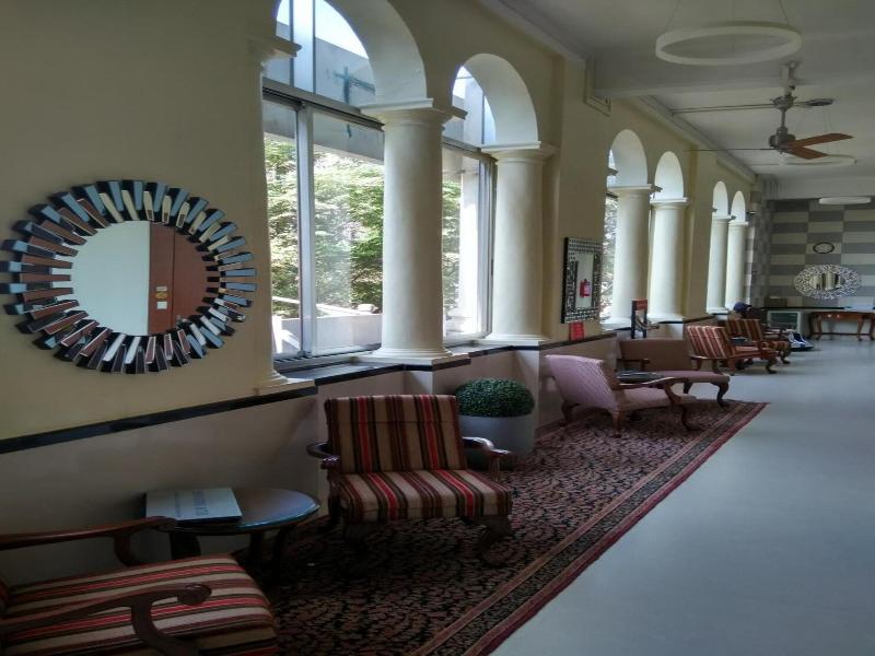 Elphinstone Hotel image