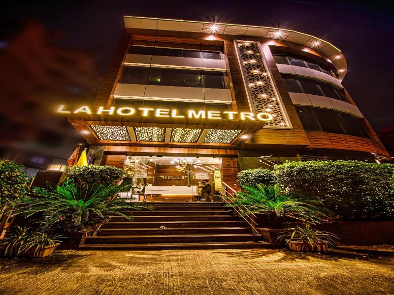 La Hotel Metro image