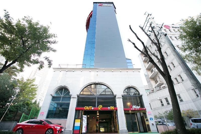 K HOSTEL