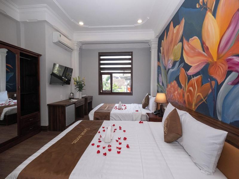 Jade Hotel Hue