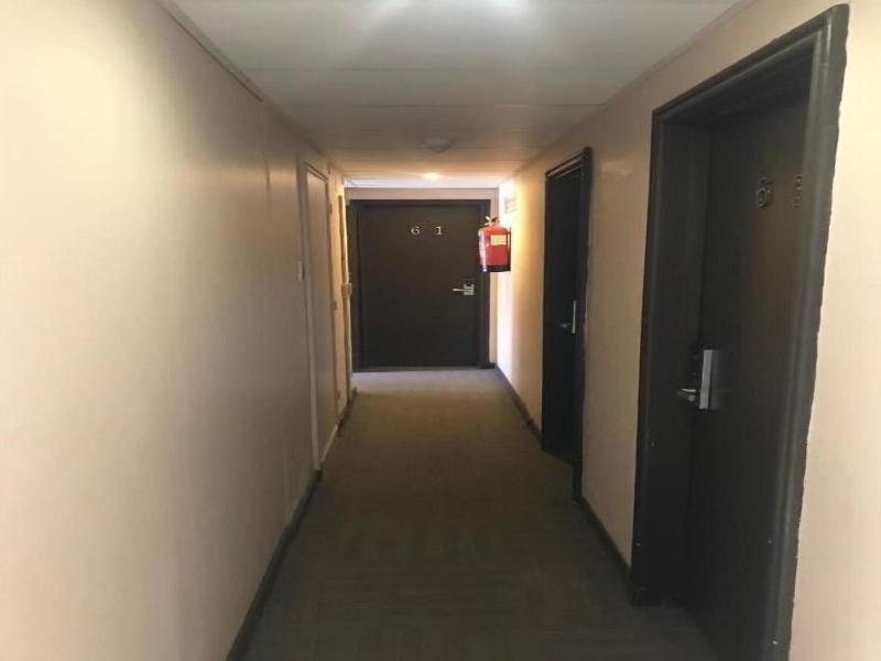 Businessburg Hotel image