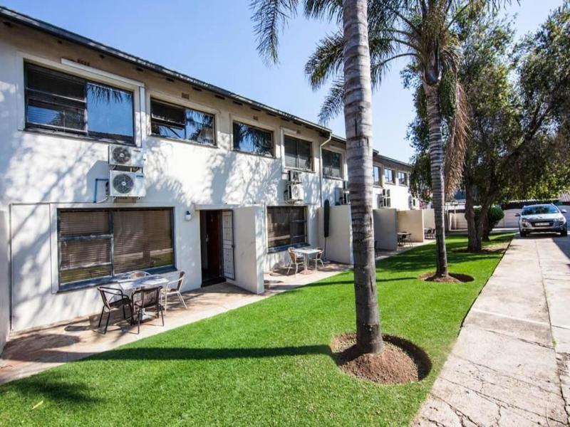 Vetho 1 Apartments Or Tambo Airport image