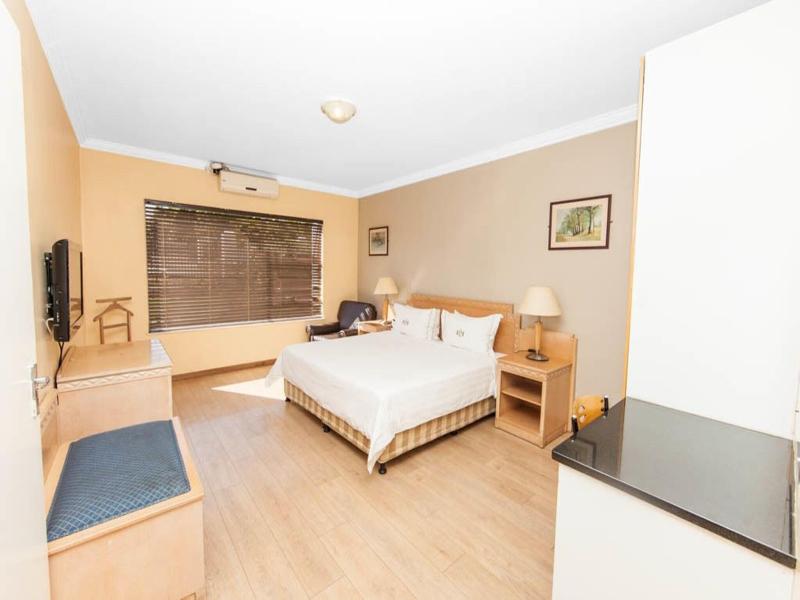 Vetho 1 Apartments Or Tambo Airport image