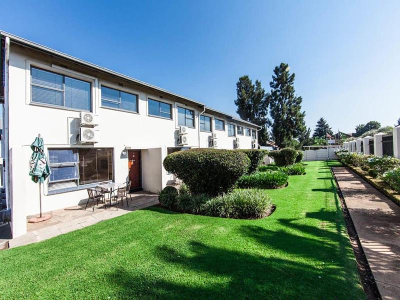 Vetho 1 Apartments Or Tambo Airport image