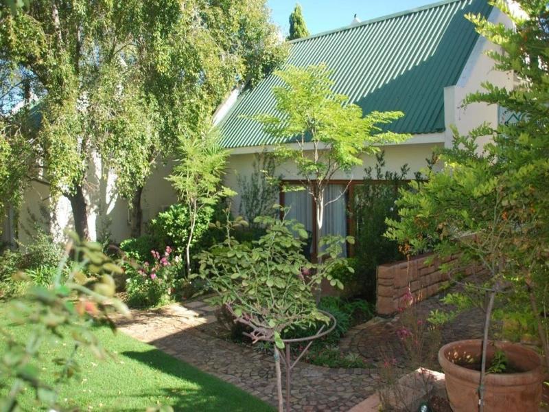Sunninghill Guest Lodge image