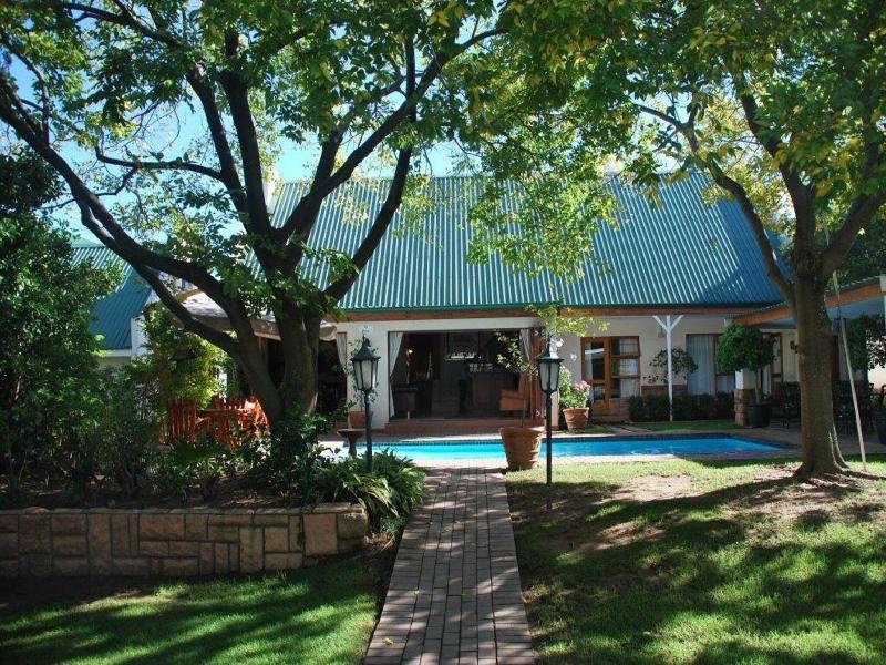 Sunninghill Guest Lodge image