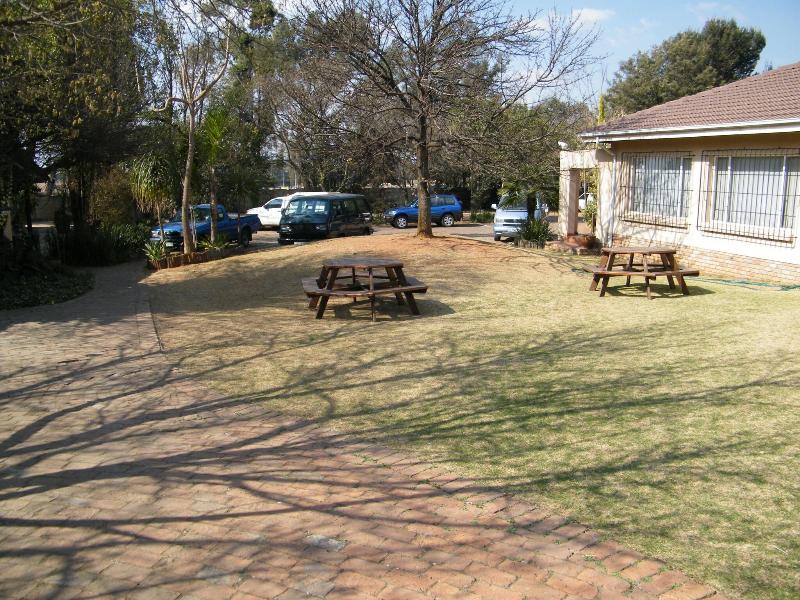 Airport Lodge Guest House image