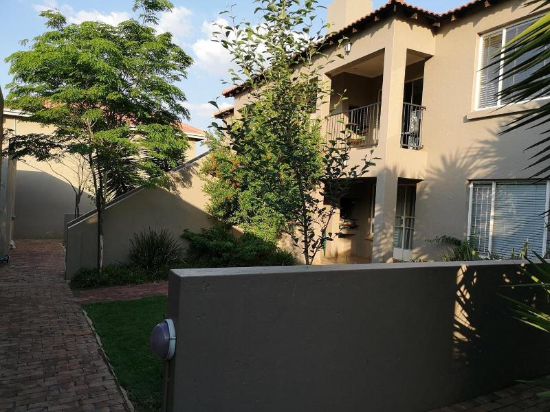 Airport Lodge Guest House image
