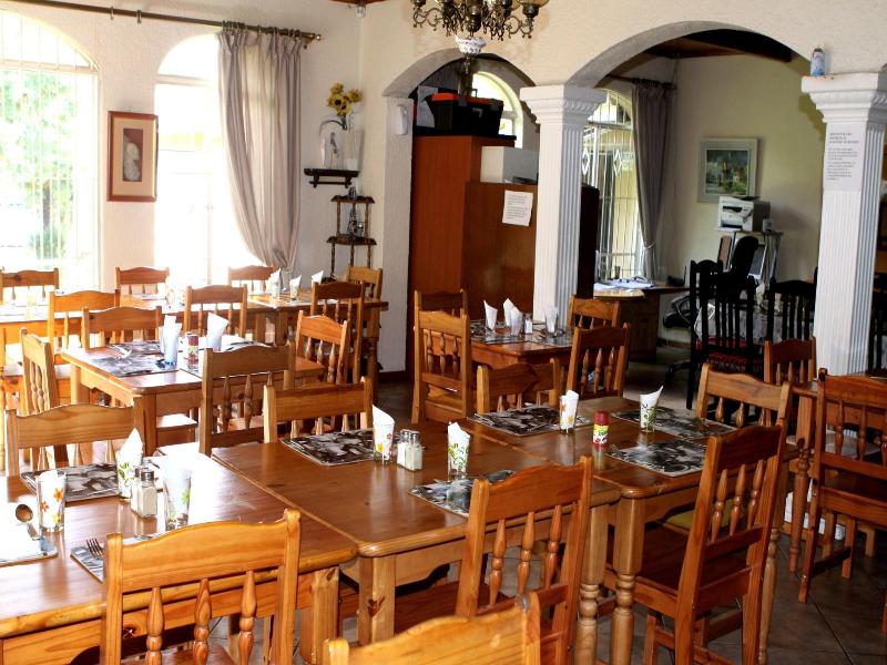 Airport Lodge Guest House image