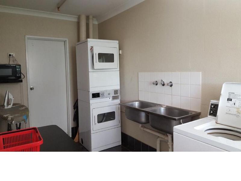 Beagle Motor Inn image