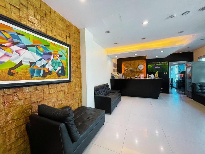 Siayan Travellers Inn image