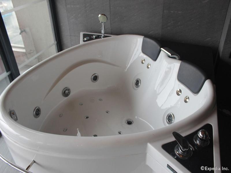 Soleste Suites image