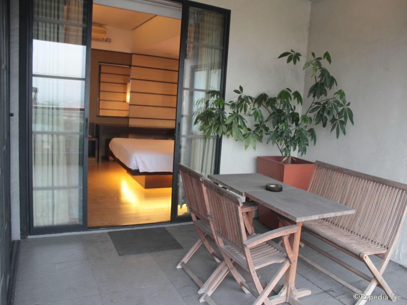 Soleste Suites image