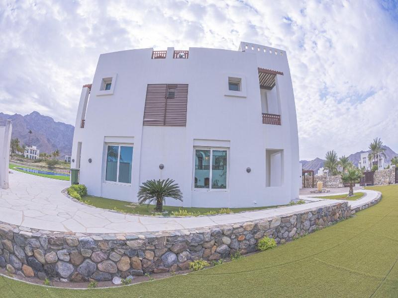 Le Sifah Resort Apartment image
