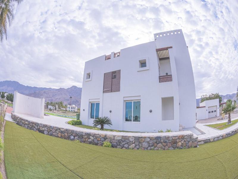 Le Sifah Resort Apartment image